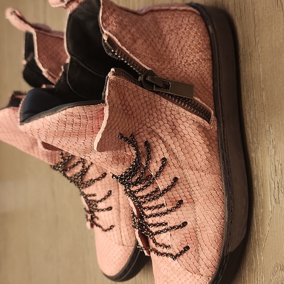 Henry Beguelin Womens Sneakers - Picture 2 of 8